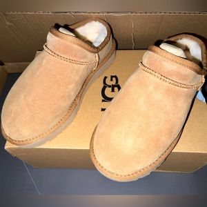 Chestnut Classic Ugg Slipper